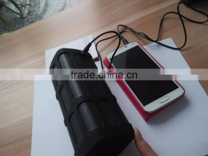 Built-in Power Bank Function 5200mah Waterproof Bluetooth Speaker