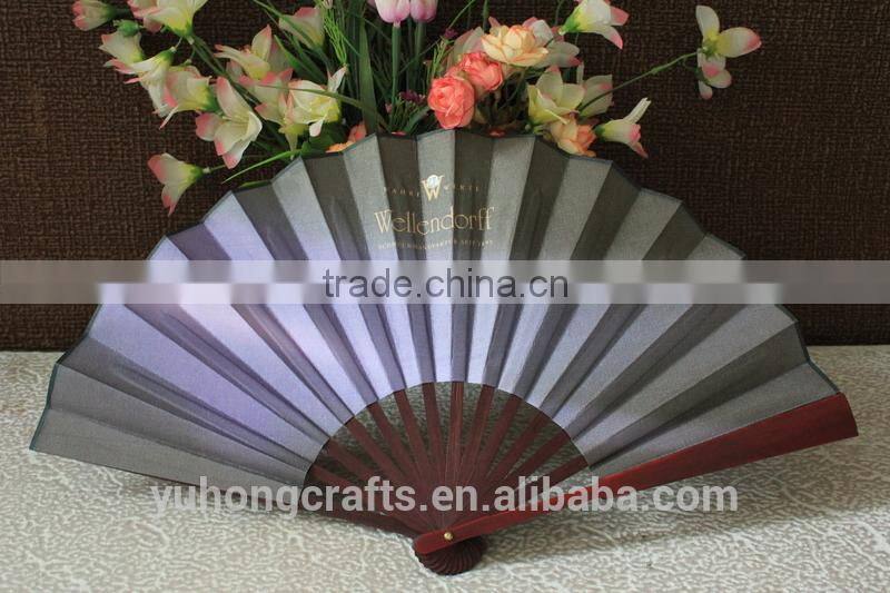 Portable and natural Chinese bamboo silk fan hand