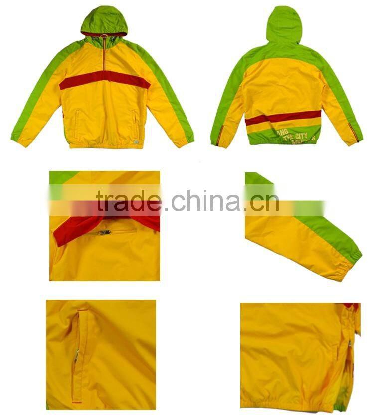 Men's Light Weight Easy Carry Wind Raincoat and Outdoor Rain Jacket