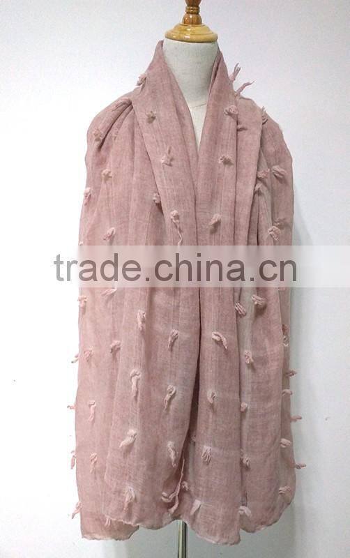 New fashion custom cutting pattern plain dyed linon viscose hijab scarf in stock