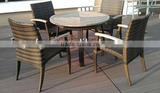 round wicker coffee table and chair