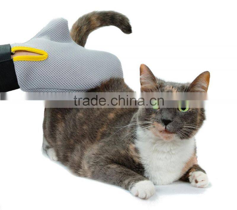 Cat & Dog Grooming Glove for Short and Long Hair Pets by ISHOW