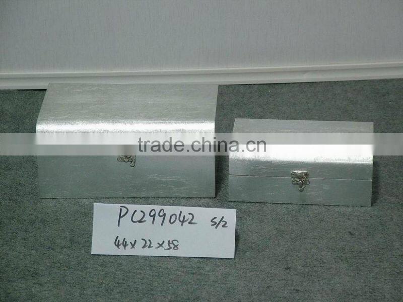 Retro simple square box