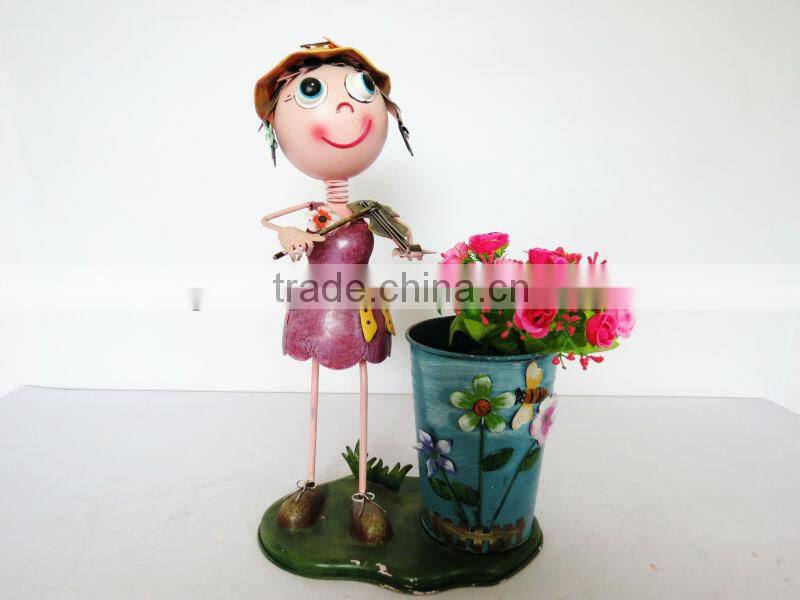 metal doll can used clock