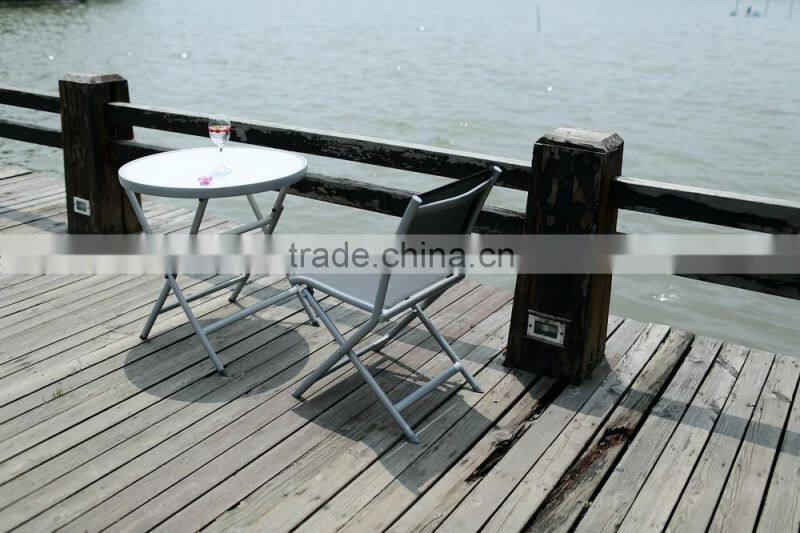 Aluminum folding round table with stalinite top