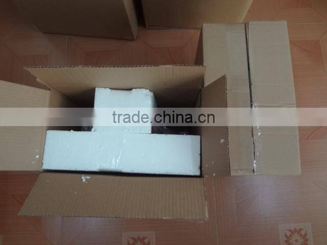 2017 North American and Europe trendy green and gold resin bull