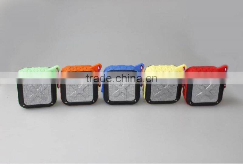 New Arrive Outdoor solar panels charge Bluetooth speaker solar waterproof stereo speaker