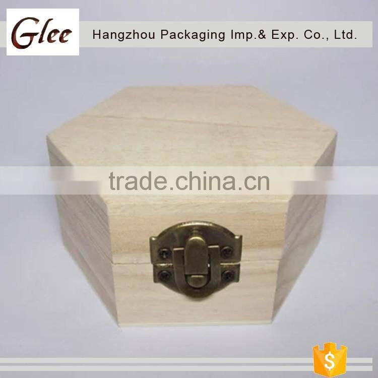 Roud finish cute wooden jewellery box