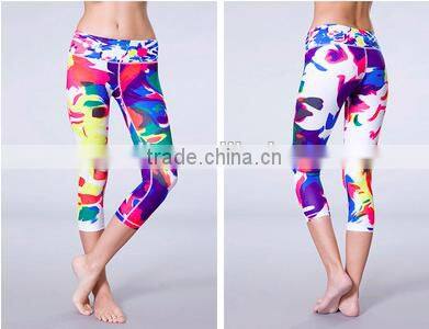 custom women dry fit and skinny polyester all over printing 3/4 length gym legging yoga pants