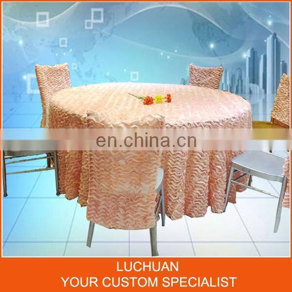 New Design Wholesale Rosette Party Tablecloth