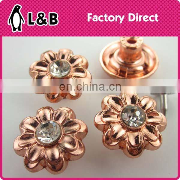 New models custom zinc alloy metal botton with glass stone