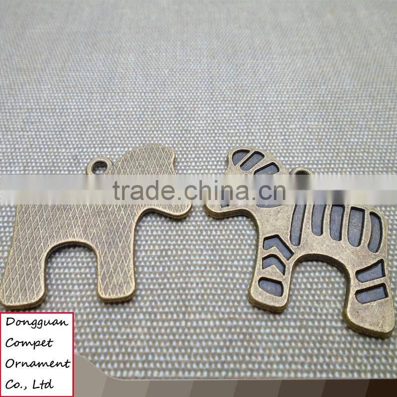 Wholesale zinc alloy bronze plaque tiger zebra pendant