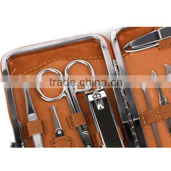 Particular lady manicure set