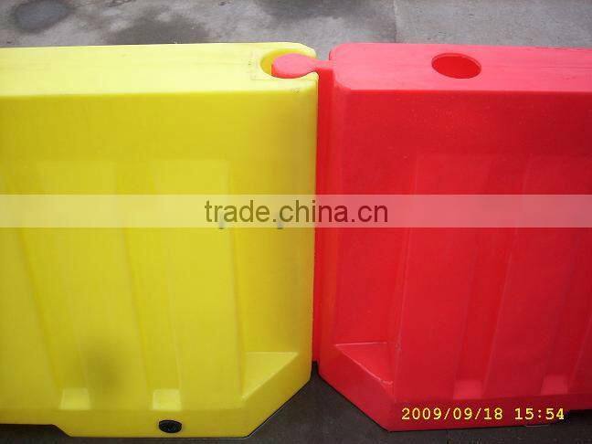 Road safety plastic metal crash barrier