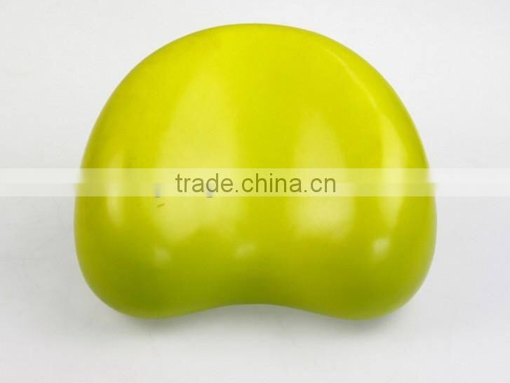 2015 new design pu foam heart shaped headrest