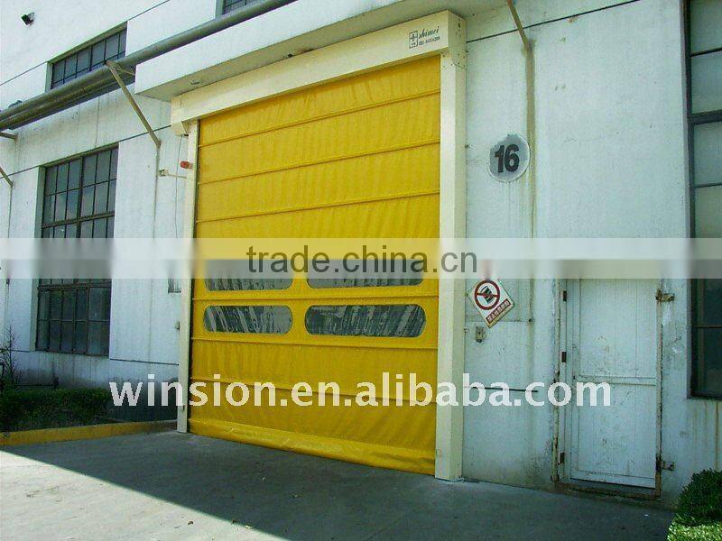 Fast folding industrial pvc door