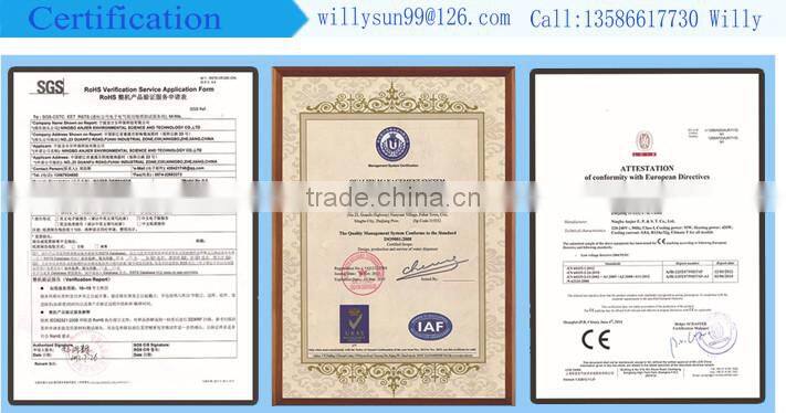 Desktop hot and cold water dispenser