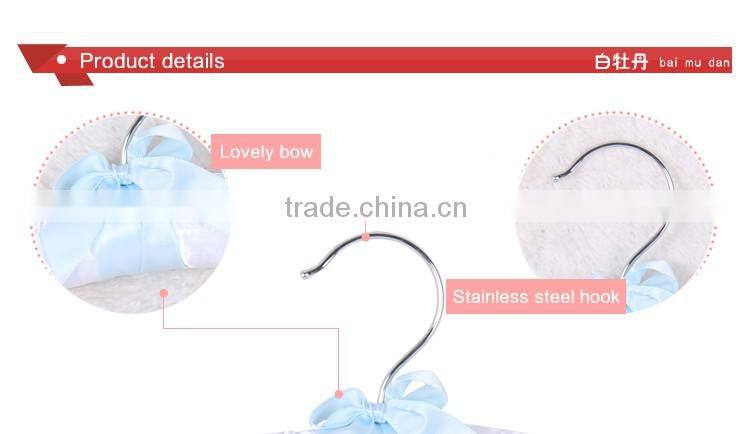 short clothes hanger for kid