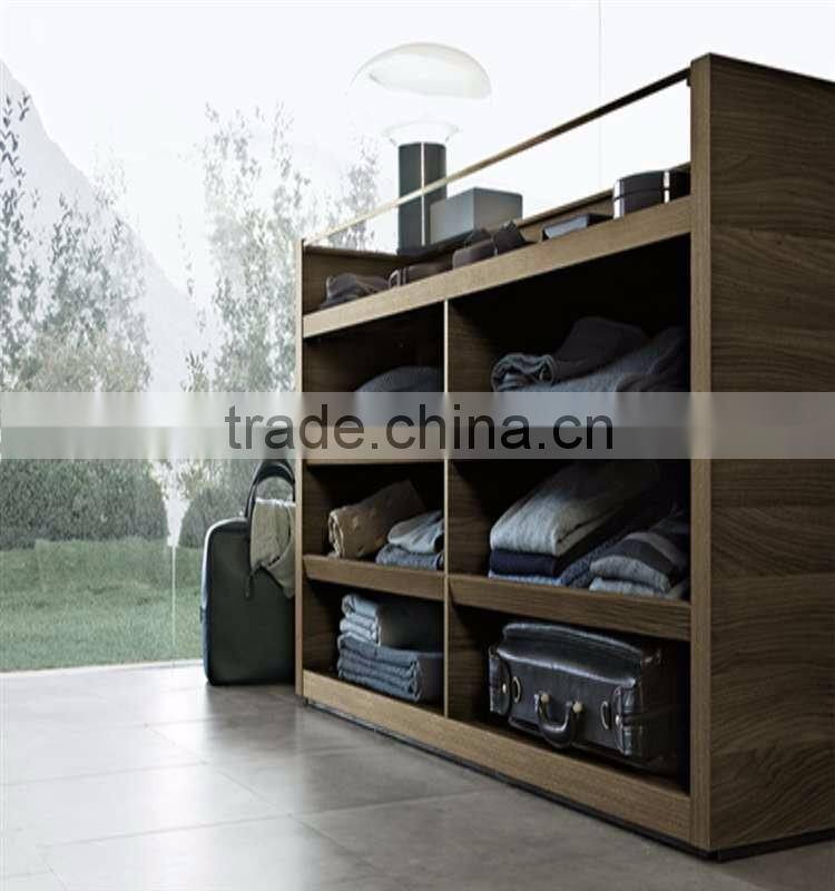 Customizable Lacquer Wardrobes