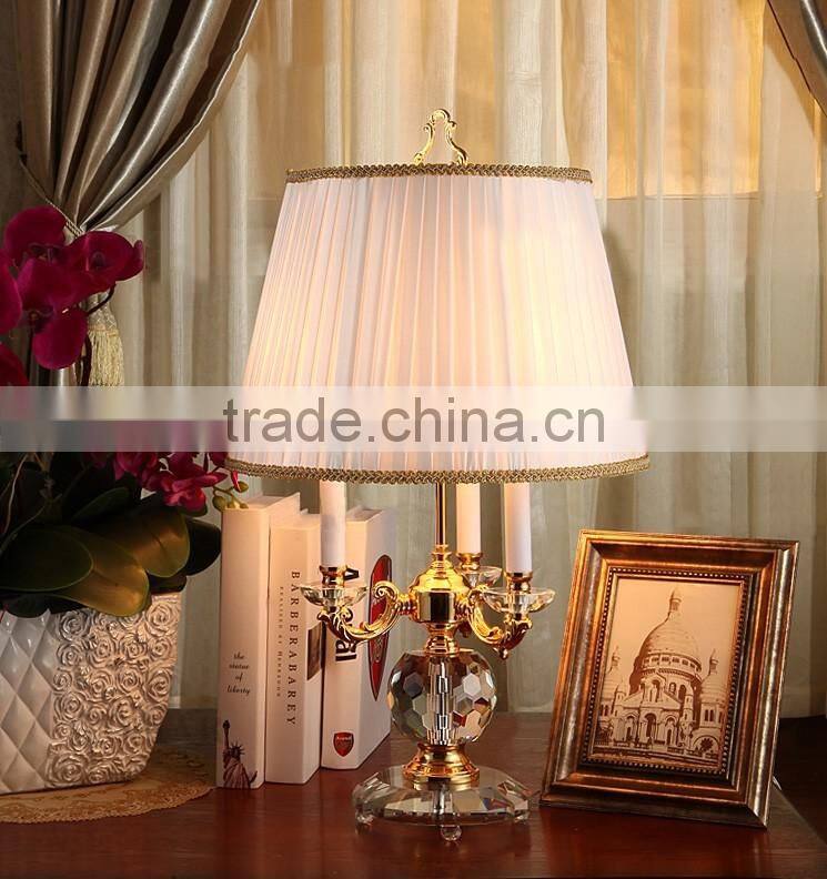 Concise design K9 clear crystal apple shape lamp body three candles table lamp