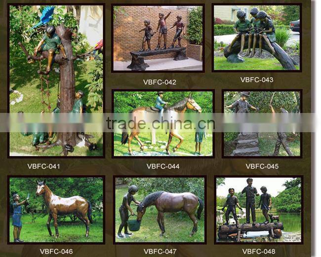 bronze kids on monkey bars statue for home decoration