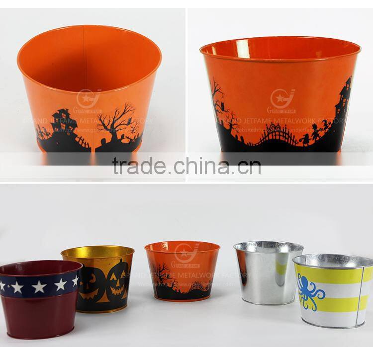 garden iron and zinc powder coated a flower bucket bucket with flowers