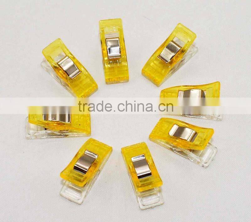 Quilt wonder clips with jar packing