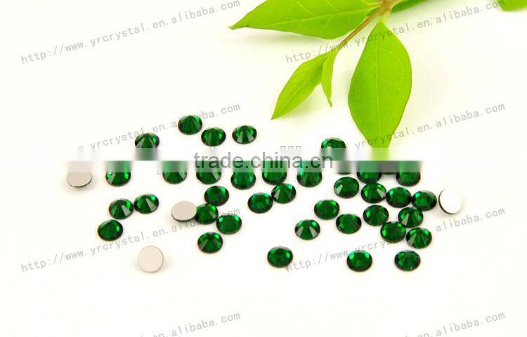 Round shape emerald color silver base crystal rhinestones flat back diamond