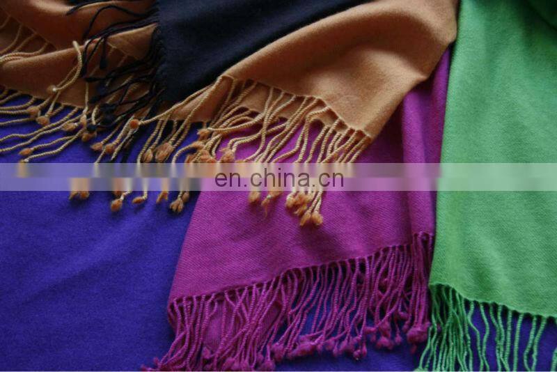 Pure Cashmere Throws in solid colours...