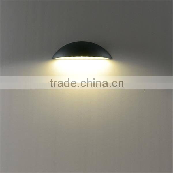 High Power Die-cast aluminium body and Clear glass diffuser LED2*1W in Black Unique Shape for Wall decoration