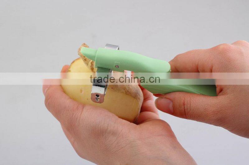 ABS+S/S 15*5.1 Kitchen tools fruit&vegetable peeler/Rotary type peeler