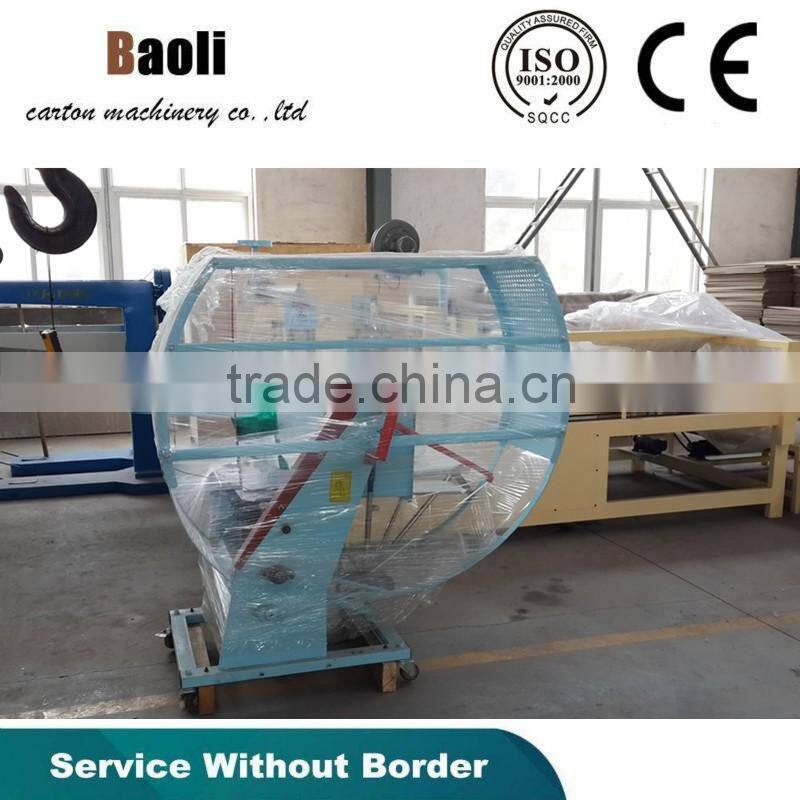 Corrugated carton box bundling machine/Korrygated karta Vox vyntling stroj