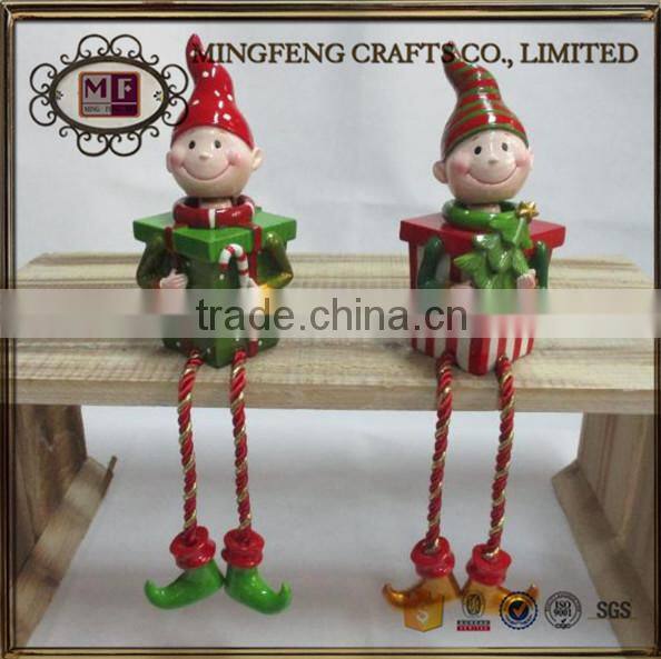 Xmas elf sitting figurines