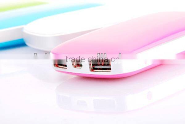 Shenzhen factory Private power banks, 4400MAH-5200MAh Customize capacity mobile charger Pink color portable power bank for Lady