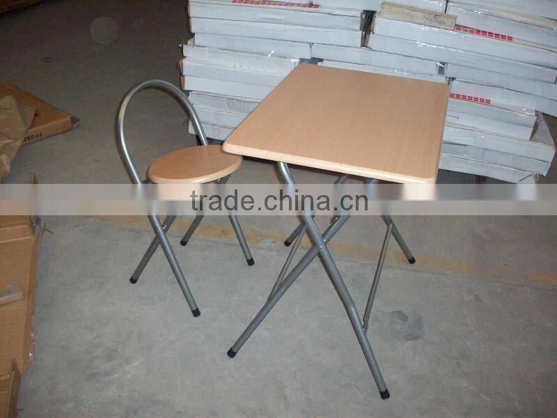 Kids school table and chair