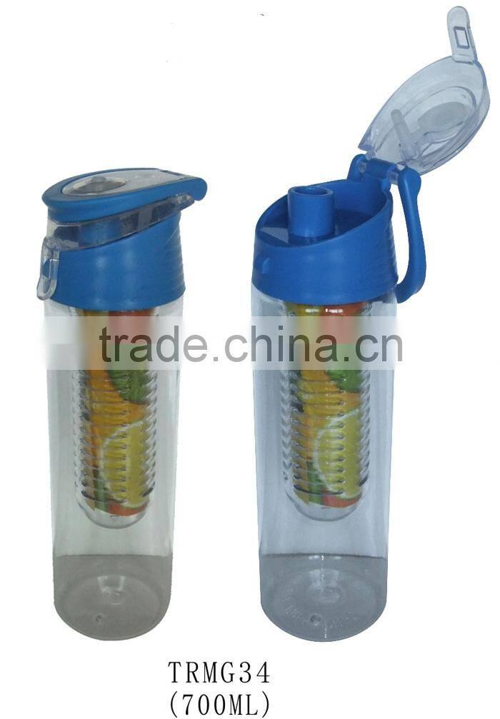 700ml tritan fruit infuser water bottle/BPA free plastic fruit infusion sports bottle