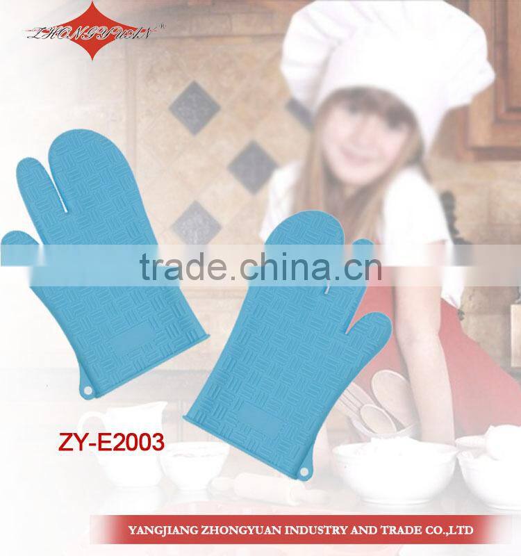 Lovely animal shape silicone household oven glove