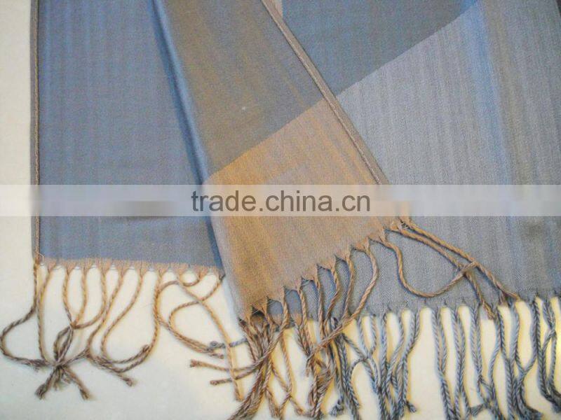 2017 the latest stylish lady soft jacquard 100%viscose plaid scarf