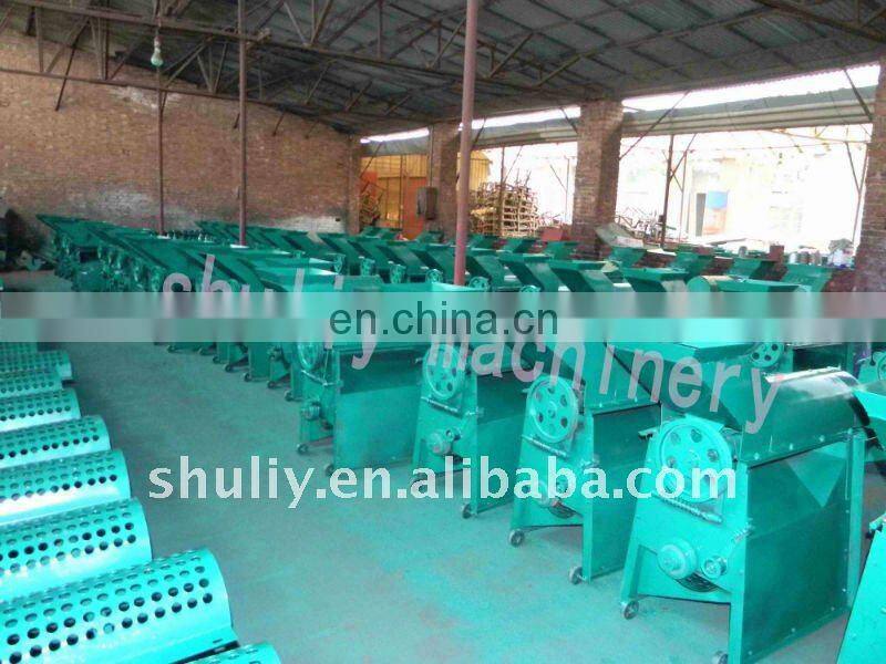 Corn kernel and shell separator/corn seeds threshing machine