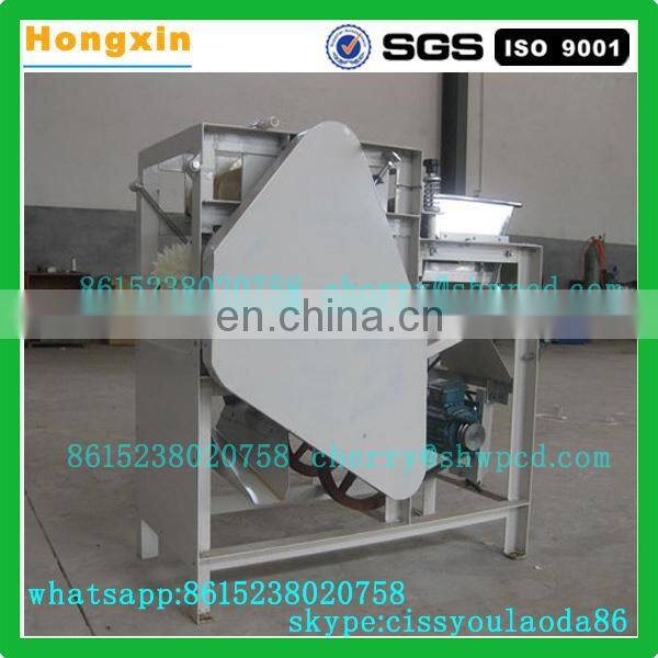 Automatic 200kg output fresh wet peanut Vicia faba skin peeling machine