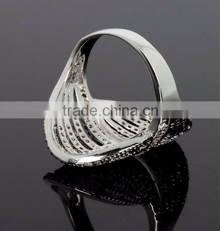 Newest Design Saudi Love 18K Gold Clear Stones Elegant Bridal Jewelry Ring in CZ