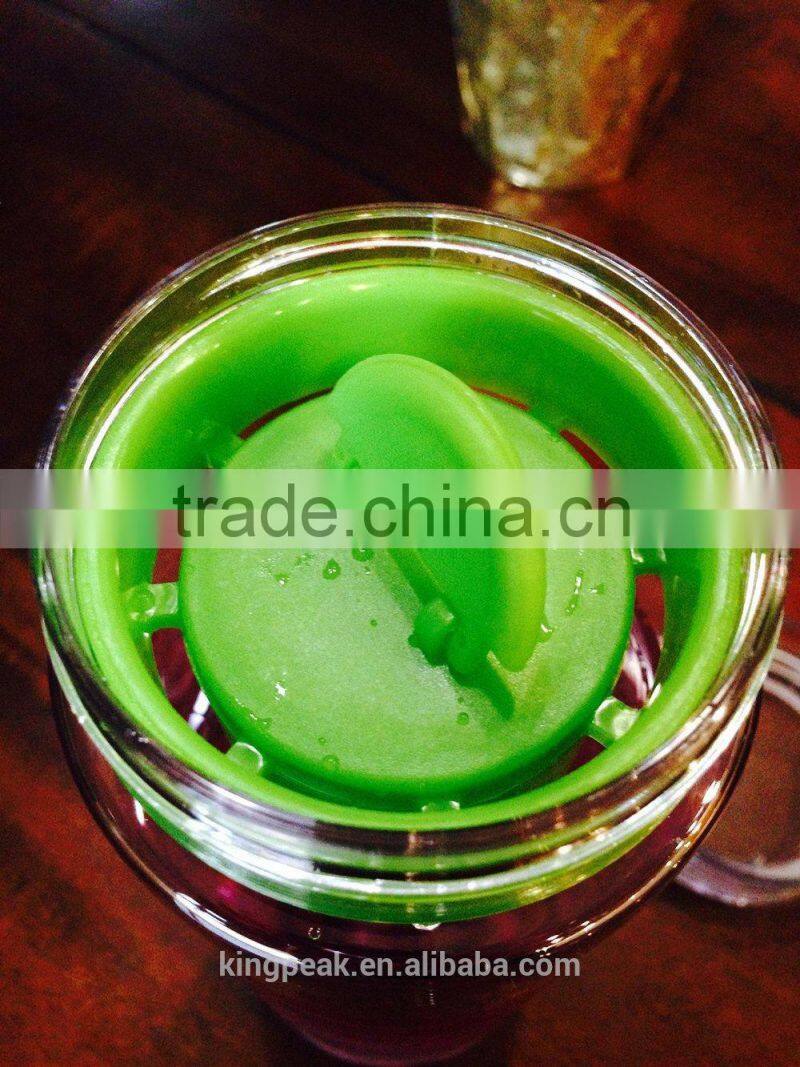 Infuser Water Bottle 28 ounce - Made with TRITAN Copolyester Twist Cap Style Drinking Cup/water bottle with fruit infuser