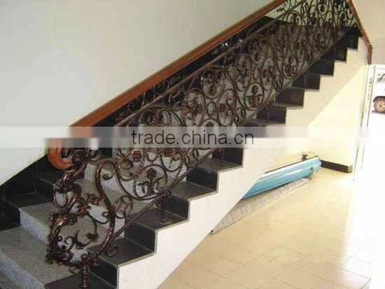 2014 Top-selling interior wrought iron stair handrail