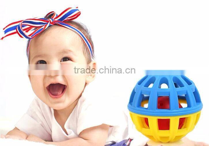 Toddler Rattle Early Learning Toy, Develop Intelligence Silicone Hand Bell Rattle
