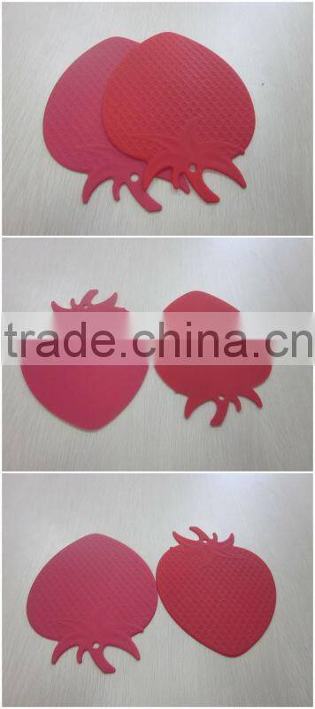 Strawberry shaped silicone mat