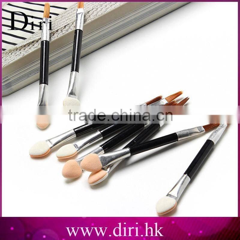 Double-ended disposable eyeshadow lip applicator