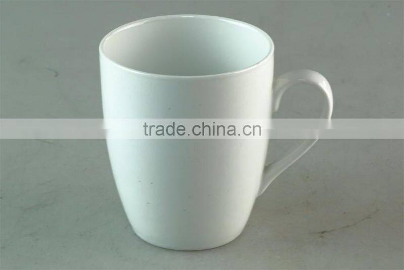 Cheap stocked white round ceramic cup ,coffee cup with handle
