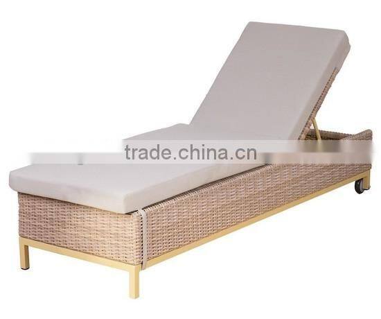 Rattan Patio Furniture Outdoor Wicker Chaise Sun Lounge Bed (BM-573)