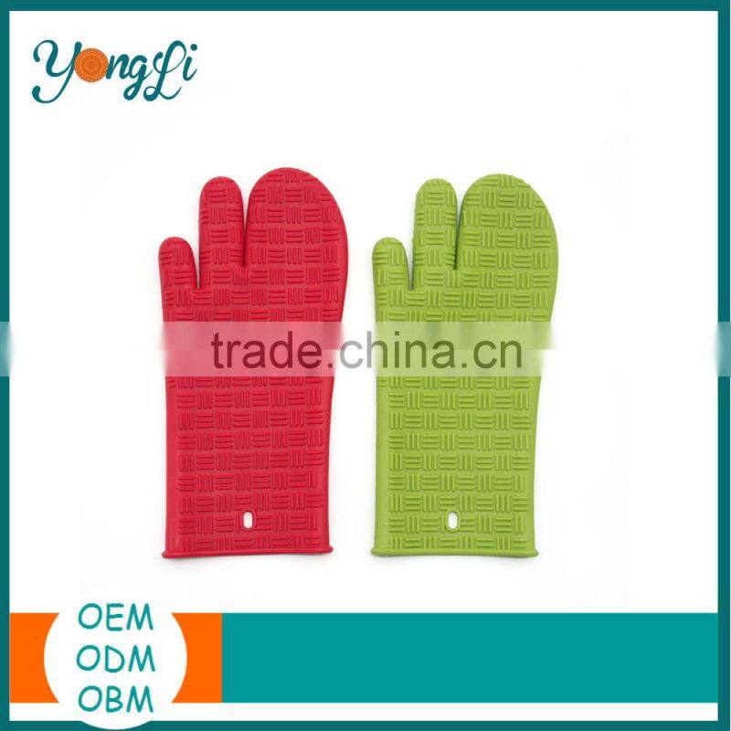 Top-Quality Newest Wholesale High Heat Resist Silicon Oven Gloves