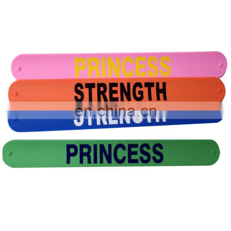 branding ad tailor making green silicone bracelets